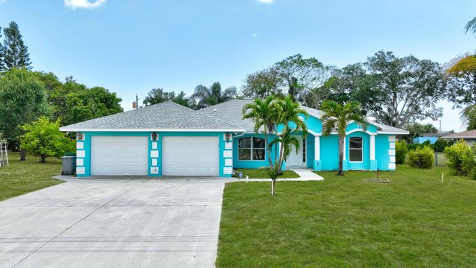 Attached, Backyard, Exterior, Facade, Ranch