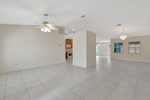 Chandelier, Empty room, Interior, Kitchen, Recessed Lighting