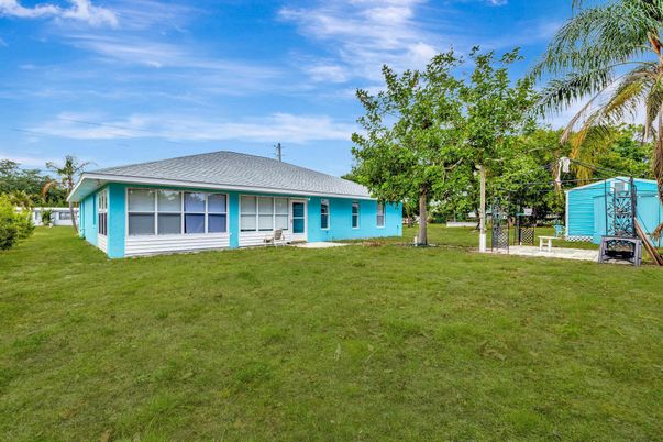 Backyard, Exterior