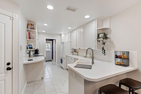 Interior, Kitchen, Recessed Lighting