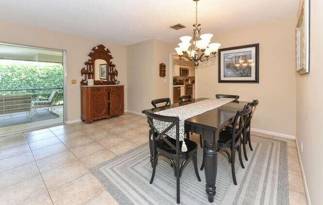 Chandelier, Dining room, Interior