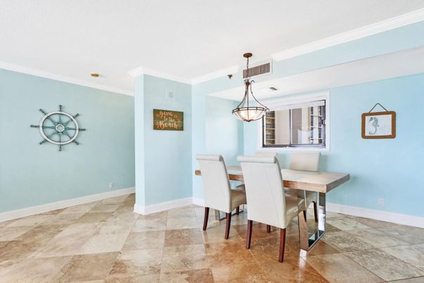 Dining room, Interior, Pendant Lights
