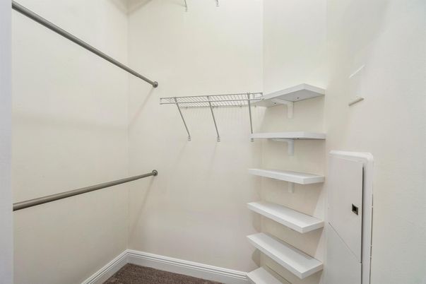 Interior, Walk-in Closets