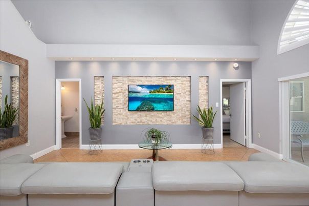 Interior, Living room, Stone Walls, Washer