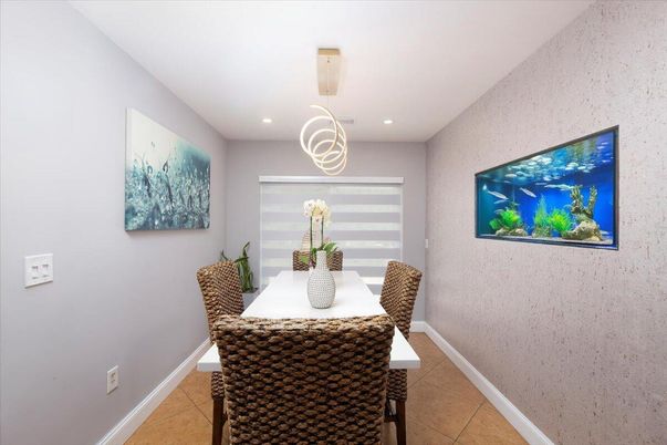 Dining room, Interior, Recessed Lighting