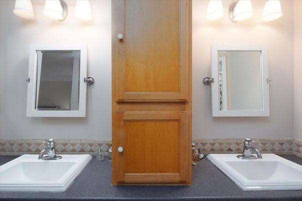 Bathroom, Dual Sink Vanities, Interior