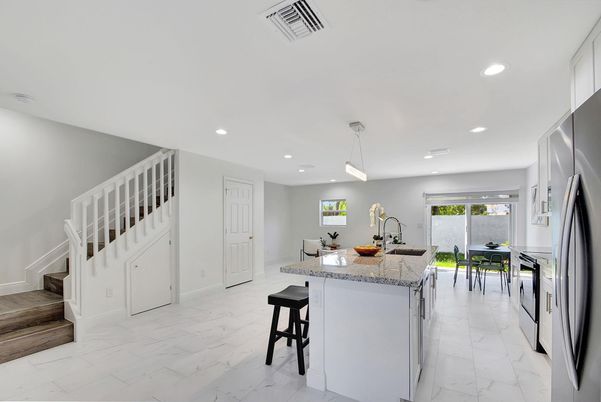 Dining room, Interior, Kitchen, Marble, Pendant Lights, Recessed Lighting