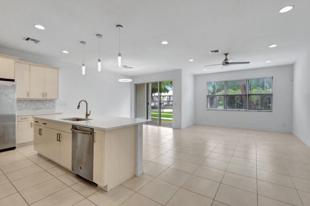 Interior, Kitchen, Pendant Lights, Recessed Lighting