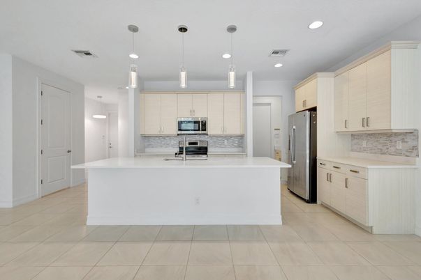Interior, Kitchen, Pendant Lights, Recessed Lighting, Stainless Steel Appliances