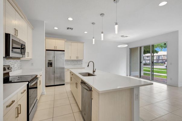 Interior, Kitchen, Pendant Lights, Recessed Lighting, Stainless Steel Appliances