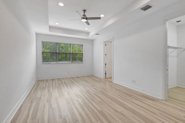 Empty room, Interior, Recessed Lighting, Wood Texture Flooring