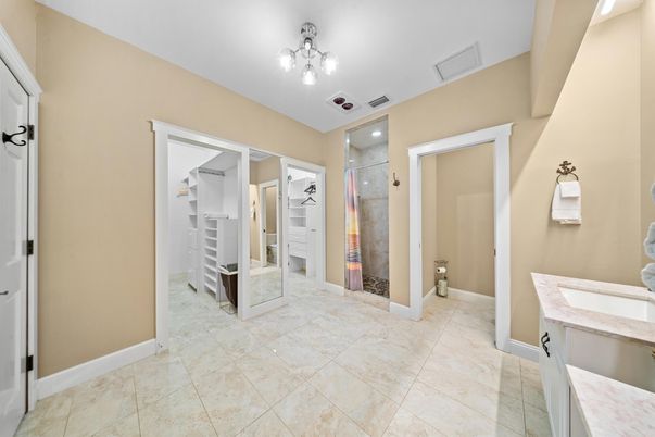 Bathroom, Interior, Recessed Lighting