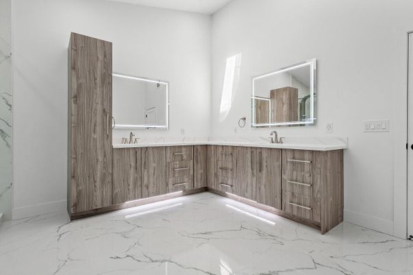 Bathroom, Dual Sink Vanities, Interior, Marble