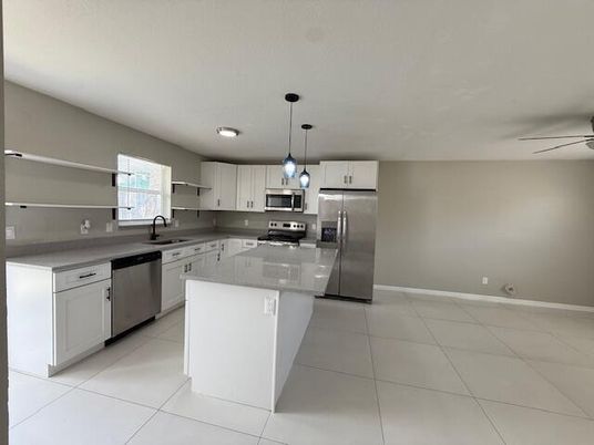 Interior, Kitchen, Pendant Lights, Recessed Lighting, Stainless Steel Appliances