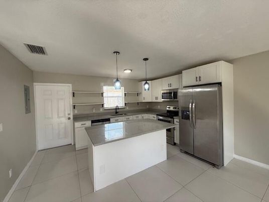 Interior, Kitchen, Pendant Lights, Stainless Steel Appliances