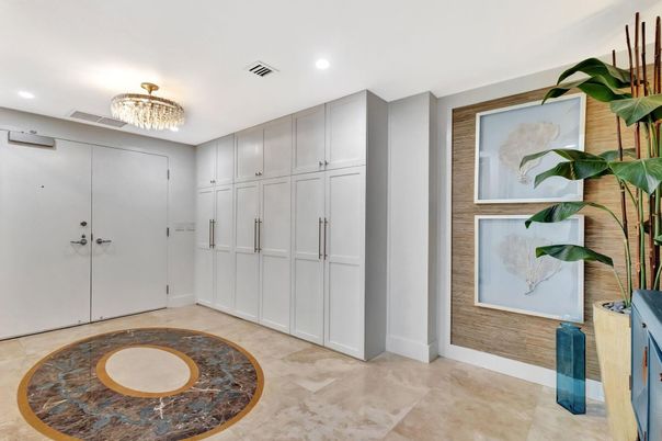 Chandelier, Interior, Recessed Lighting