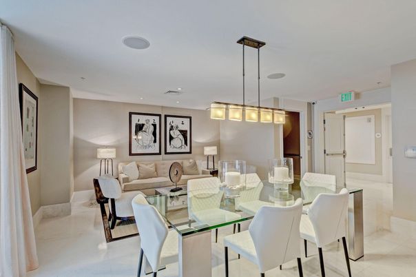 Dining room, Interior, Living room, Pendant Lights, Recessed Lighting