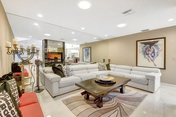 Chandelier, Dining room, Interior, Living room, Recessed Lighting