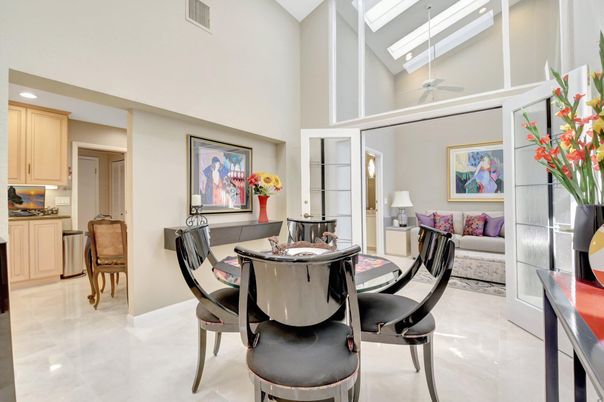 Dining room, Interior, Kitchen, Recessed Lighting