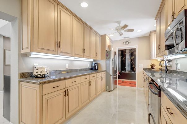 Interior, Kitchen, Recessed Lighting