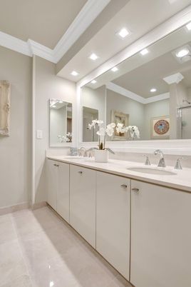 Bathroom, Dual Sink Vanities, Interior, Recessed Lighting
