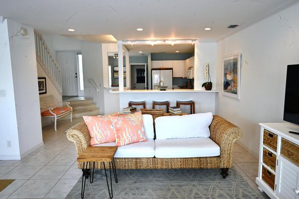 Interior, Kitchen, Living room, Recessed Lighting, Stainless Steel Appliances