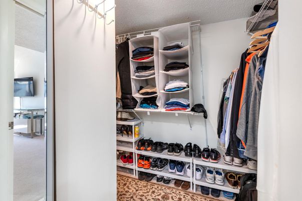 Interior, Walk-in Closets