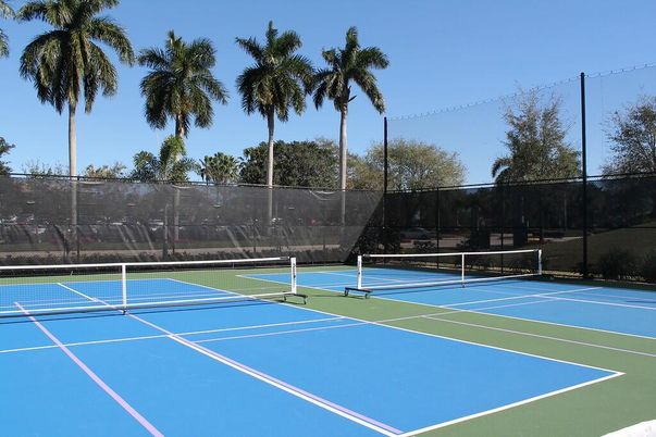Exterior, Tennis Courts