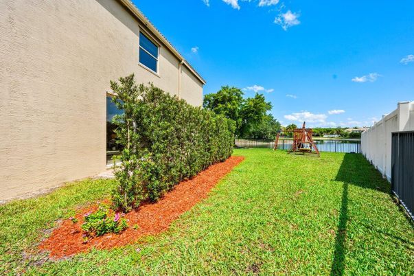Backyard, Exterior, Playground