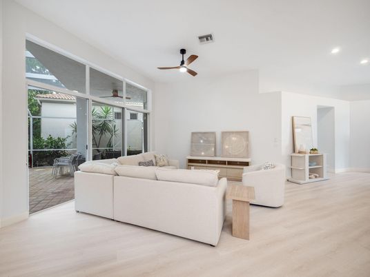 Interior, Living room, Recessed Lighting, Wood Texture Flooring