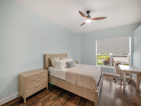 Bedroom, Home Office, Interior, Wood Texture Flooring