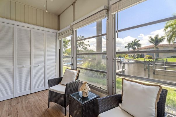 Interior, Sun Room, Water, Wood Texture Flooring