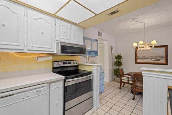 Chandelier, Interior, Kitchen