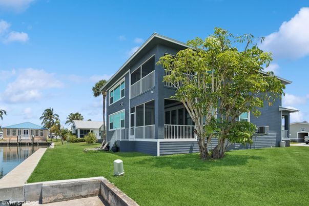 Backyard, Exterior, Water