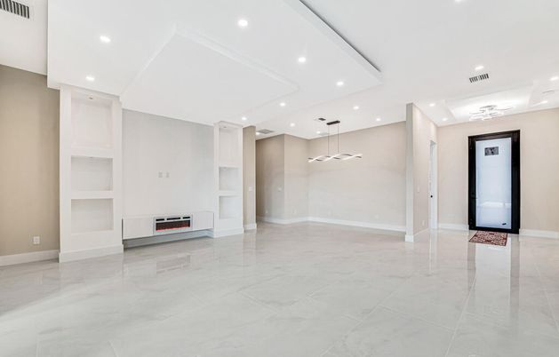 Empty room, Interior, Recessed Lighting