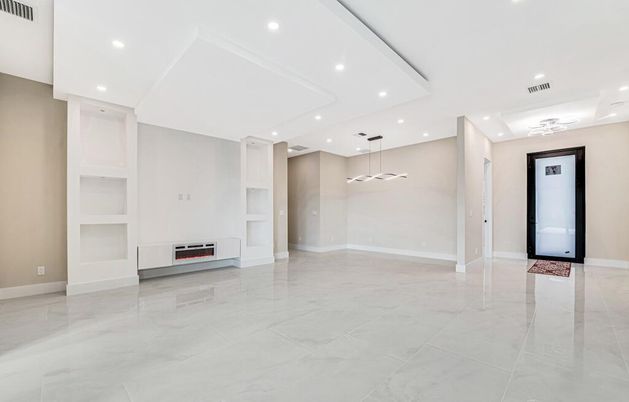 Empty room, Interior, Pendant Lights, Recessed Lighting