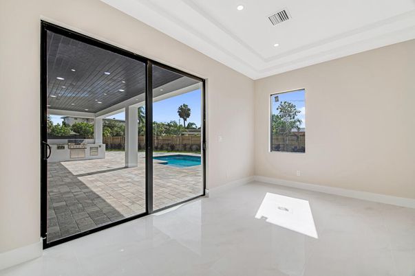 Empty room, Interior, Recessed Lighting
