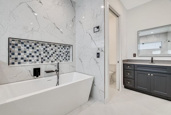 Bathroom, Empty room, Interior, Recessed Lighting