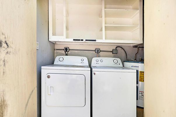 Interior, Utility Closets, Washer