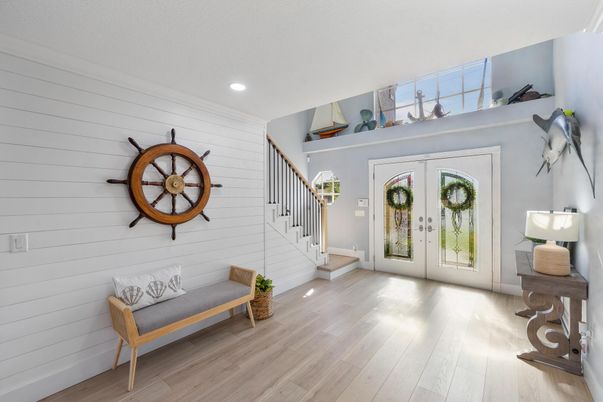 Interior, Recessed Lighting, Wood Texture Flooring