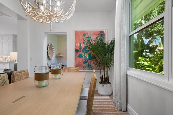 Chandelier, Dining room, Interior