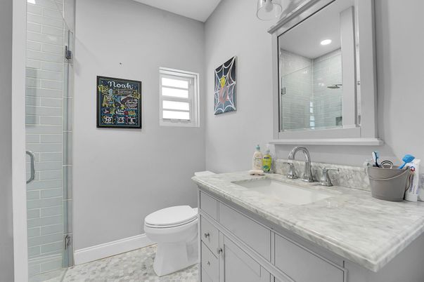 Bathroom, Interior, Recessed Lighting