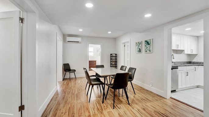 Dining room, Interior, Kitchen, Recessed Lighting, Wood Texture Flooring