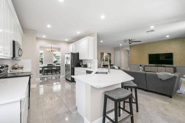 Chandelier, Dining room, Interior, Kitchen, Living room, Recessed Lighting