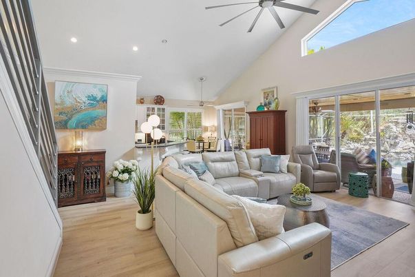 Dining room, Interior, Living room, Recessed Lighting, Wood Texture Flooring