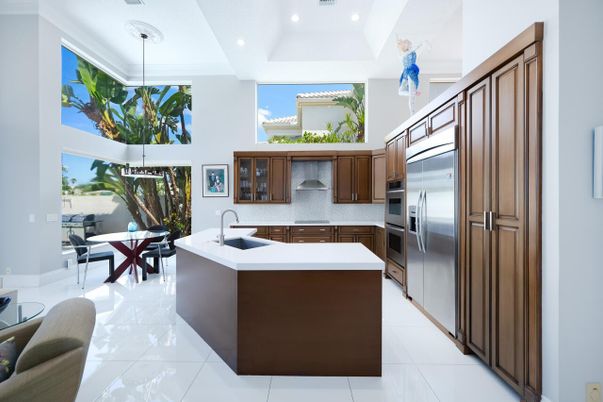 Dining room, Interior, Kitchen, Pendant Lights, Recessed Lighting, Stainless Steel Appliances