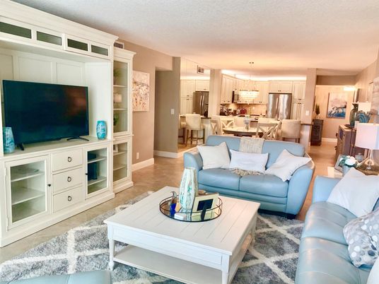 Dining room, Interior, Kitchen, Living room, Pendant Lights, Stainless Steel Appliances