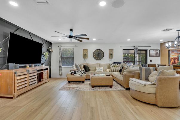 Interior, Living room, Recessed Lighting, Wood Texture Flooring