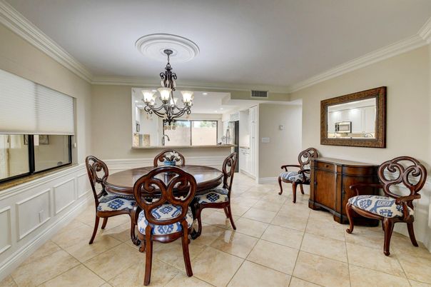 Chandelier, Dining room, Interior, Recessed Lighting
