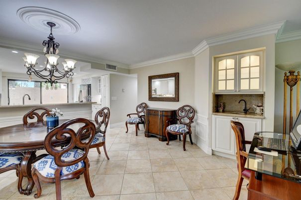 Chandelier, Dining room, Interior, Recessed Lighting